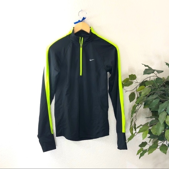Nike Dri-Fit Running Black Jacket - Picture 1 of 7